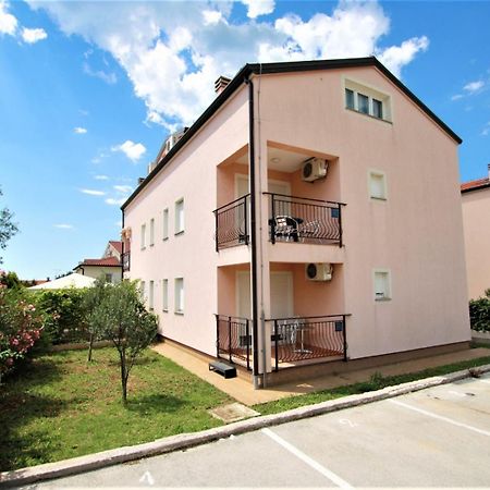 Apartment Mendikovic Porec Luaran gambar